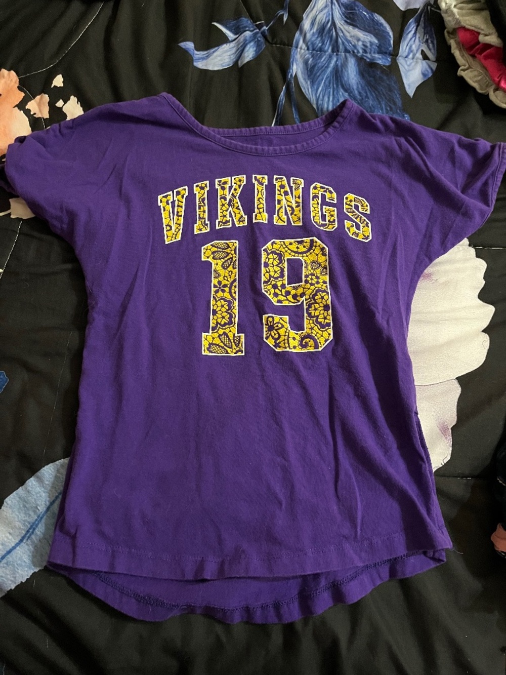 Girls Vikings shirt size 7/8